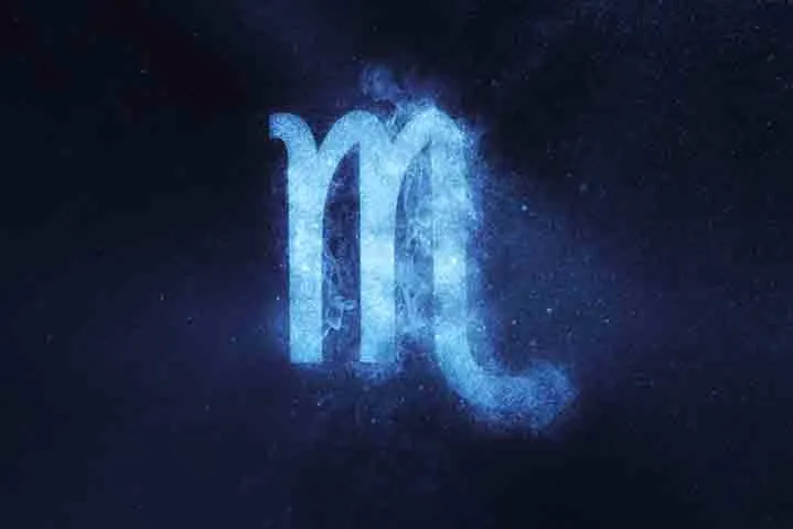 متولد آبان